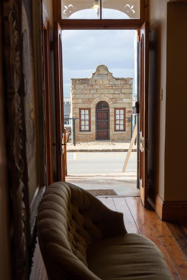 Sandstone Manor موسيلباي المظهر الخارجي الصورة